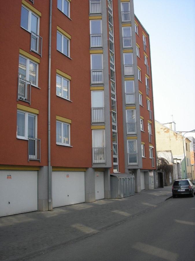 Apartment Vodni With Parking Brno Rum bild